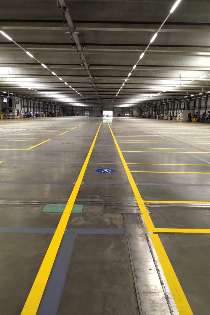 Bodenbeschichtung / Bodenmarkierung Logistikzentrum